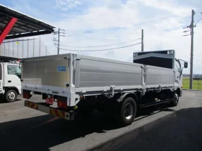 MITSUBISHI FUSO FIGHTER
