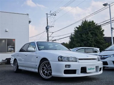NISSAN SKYLINE