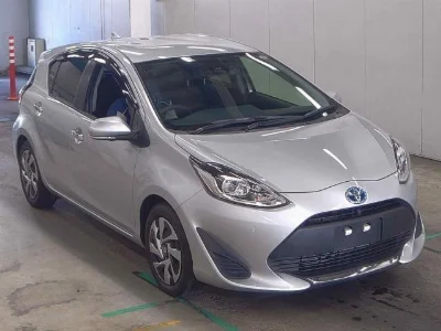 TOYOTA AQUA 2021 с аукциона, 1500cc, пробег 6 000 км