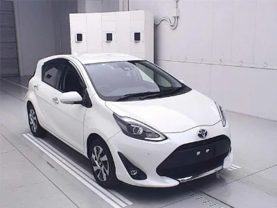 TOYOTA AQUA 2021 с аукциона, 1500cc, пробег 29 000 км