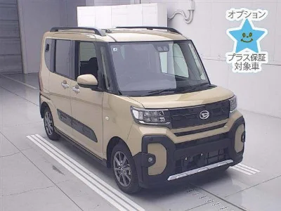 DAIHATSU TANTO FUN CROSS