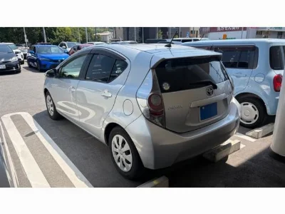 TOYOTA AQUA с аукциона, 1500cc, пробег 185 000 км