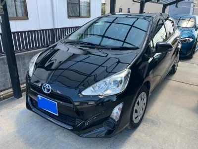 TOYOTA AQUA 2017 с аукциона, 1500cc, пробег 150 000 км