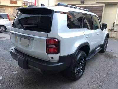 TOYOTA LAND CRUISER 250