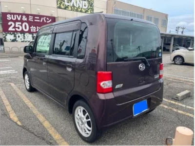 DAIHATSU MOVE CONTE