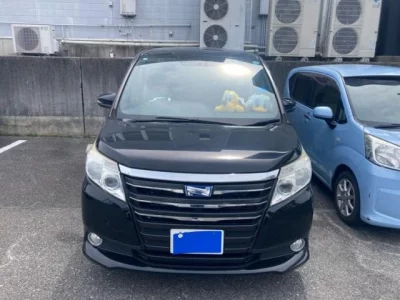 TOYOTA NOAH