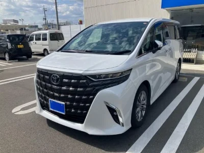 TOYOTA ALPHARD 2023 с аукциона, 2500cc, пробег 21 000 км