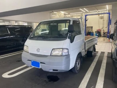 NISSAN VANETTE TRUCK