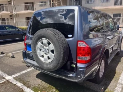 MITSUBISHI PAJERO