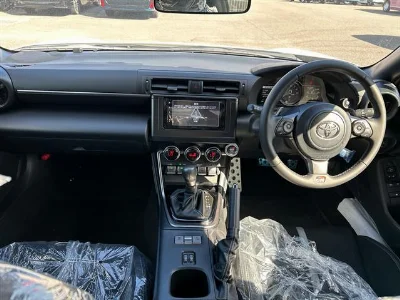 TOYOTA GR86