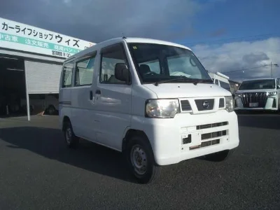 NISSAN CLIPPER VAN