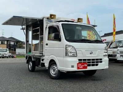 NISSAN CLIPPER TRUCK