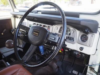 TOYOTA LAND CRUISER 1981 с аукциона, 3200cc, пробег 89 000 км