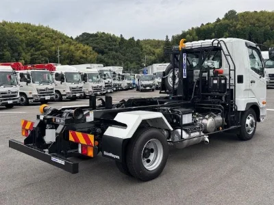 MITSUBISHI FUSO FIGHTER