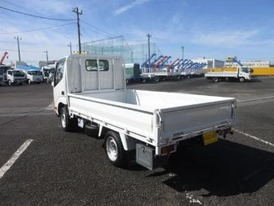 TOYOTA DYNA