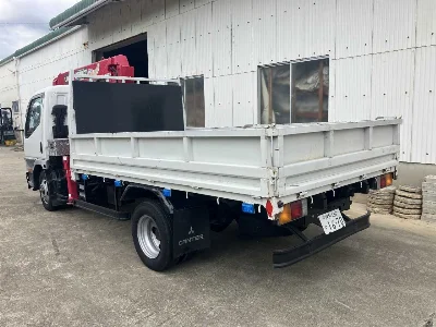 MITSUBISHI CANTER