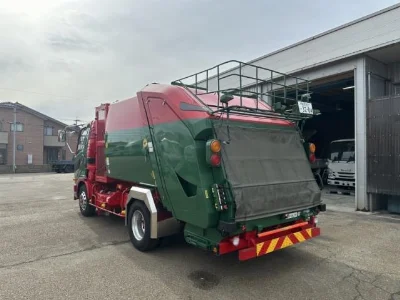MITSUBISHI FUSO FIGHTER