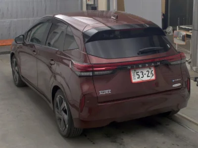NISSAN AURA