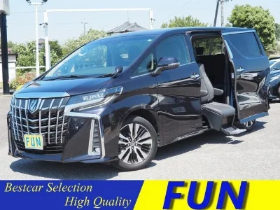 TOYOTA ALPHARD 2020 с аукциона, 2500cc, пробег 13 000 км