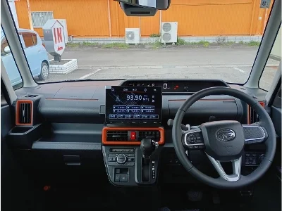 DAIHATSU TANTO FUN CROSS