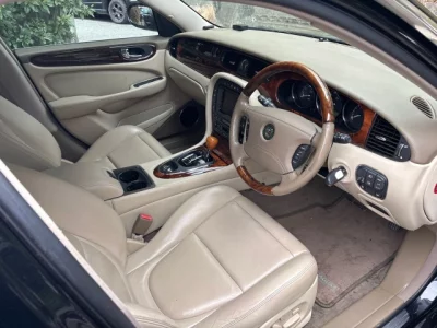 JAGUAR XJ6