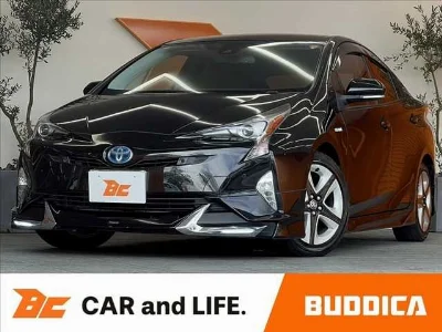 TOYOTA PRIUS 2016 с аукциона, 1800cc, пробег 90 000 км