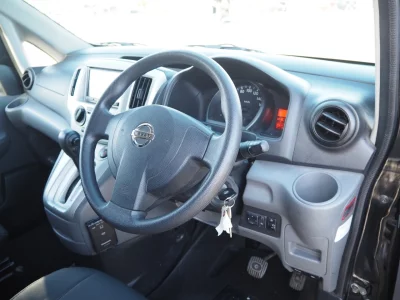 NISSAN NV200