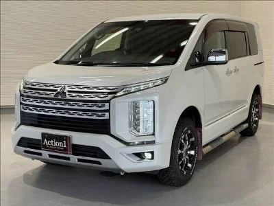 MITSUBISHI DELICA D5