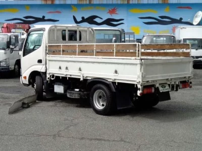 TOYOTA DYNA