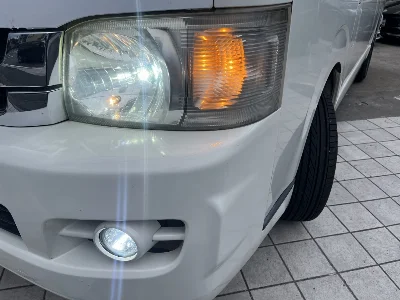 TOYOTA REGIUS VAN