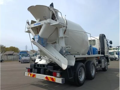 HINO PROFIA 2024 с аукциона, 8860cc, пробег 5 000 км