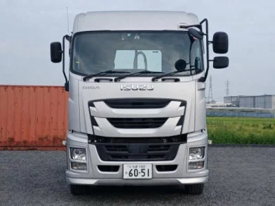 ISUZU GIGA 2017 с аукциона, 15680cc, пробег 408 000 км