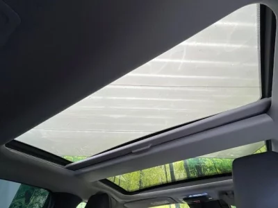 TOYOTA PRIUS 2023 с аукциона, 2000cc, пробег 34 000 км