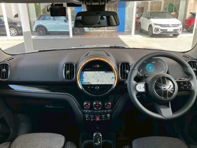 MINI MINI CROSSOVER