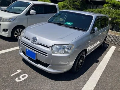 TOYOTA SUCCEED VAN