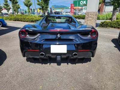 FERRARI 488 SPIDER