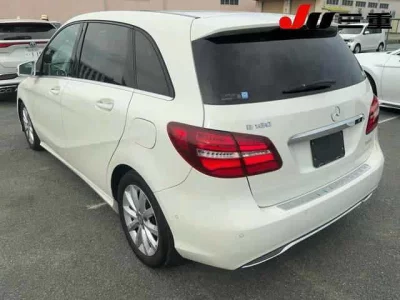 MERCEDES BENZ B CLASS 2017 с аукциона, 1600cc, пробег 141 000 км
