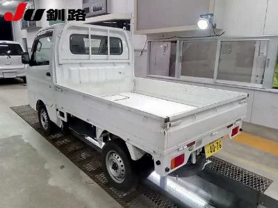 NISSAN CLIPPER TRUCK