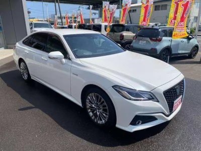 TOYOTA CROWN