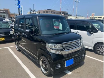 HONDA N BOX CUSTOM 2013 с аукциона, 660cc, пробег 183 000 км