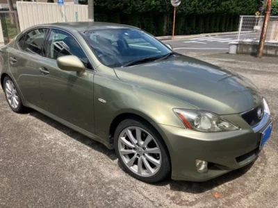 LEXUS IS