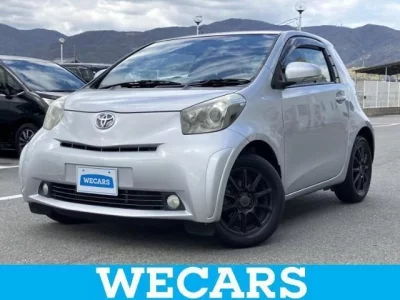 TOYOTA IQ