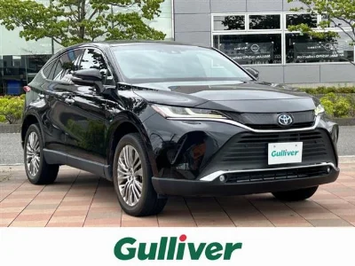 TOYOTA HARRIER 2023 с аукциона, 2500cc, пробег 20 000 км
