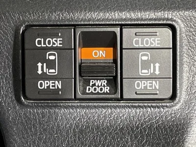 TOYOTA SIENTA 2021 с аукциона, 1500cc, пробег 55 000 км