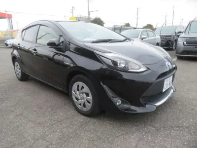 TOYOTA AQUA 2020 с аукциона, 1500cc, пробег 54 000 км