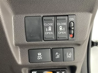 HONDA FREED 2018 с аукциона, 1500cc, пробег 69 000 км