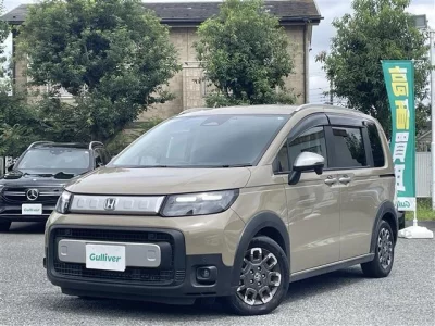 HONDA FREED 2024 с аукциона, 1500cc, пробег 13 000 км