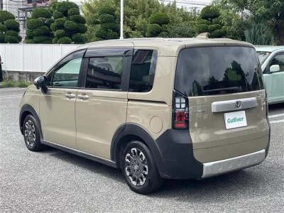 HONDA FREED 2024 с аукциона, 1500cc, пробег 13 000 км