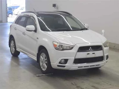MITSUBISHI RVR