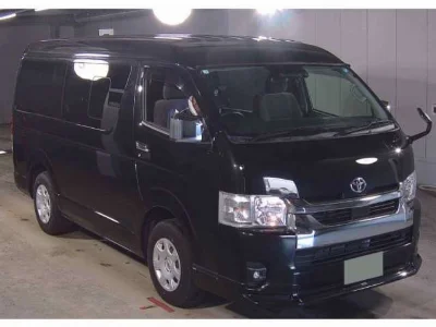 TOYOTA HIACE